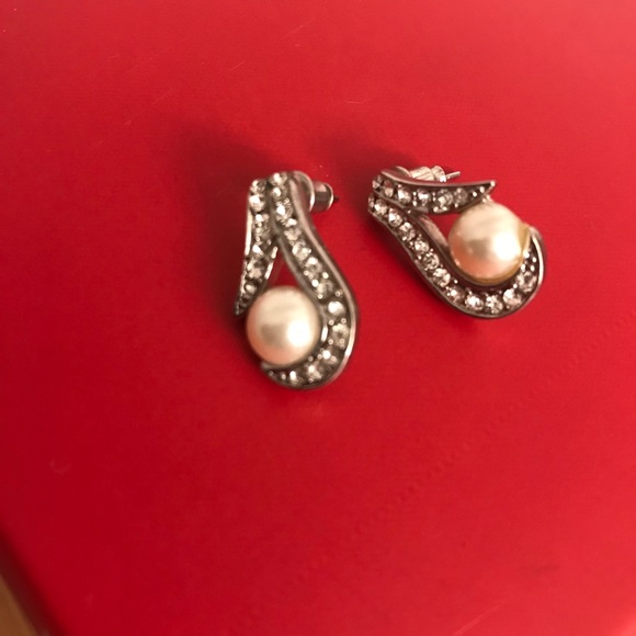Vintage Faux Pearl Pierced Ear Earrings - Picture 3 of 5